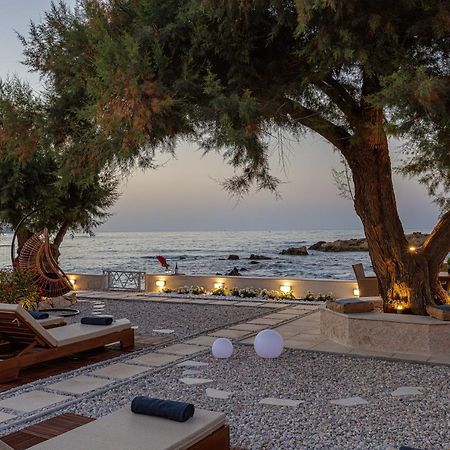 Villa Seashell -Wonderful Newly Renovated Villa On The Beach Galatás Eksteriør billede