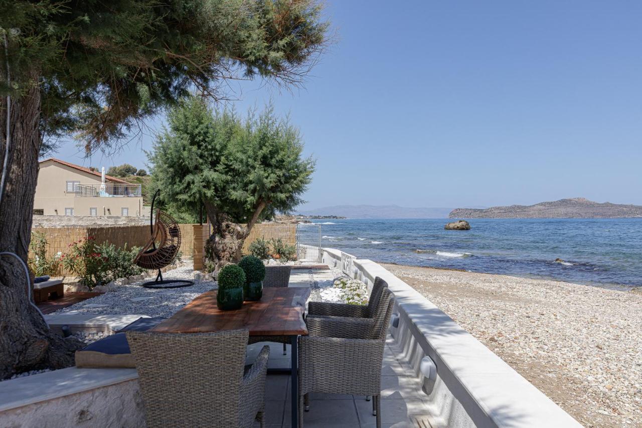 Villa Seashell -Wonderful Newly Renovated Villa On The Beach Galatás Eksteriør billede