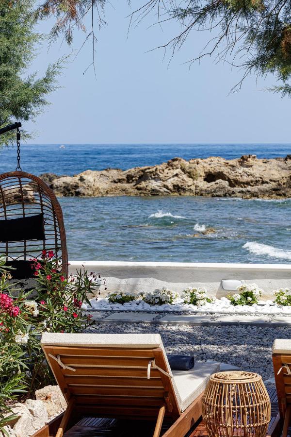 Villa Seashell -Wonderful Newly Renovated Villa On The Beach Galatás Eksteriør billede