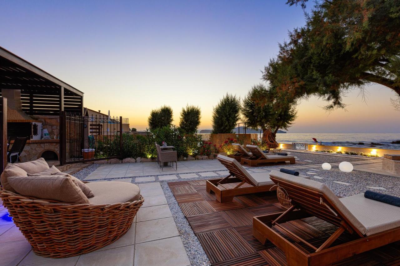 Villa Seashell -Wonderful Newly Renovated Villa On The Beach Galatás Eksteriør billede